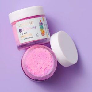 Aminnah Macaron Lip Scrub